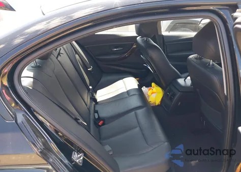 2013 BMW 328I xDrive z USA, uszkodzony, nr VIN WBA3B3C51DF538674